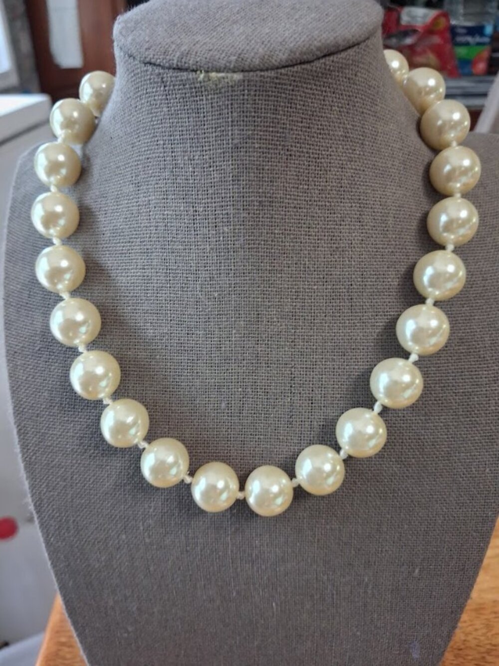 Thick 15 inch beaded necklace